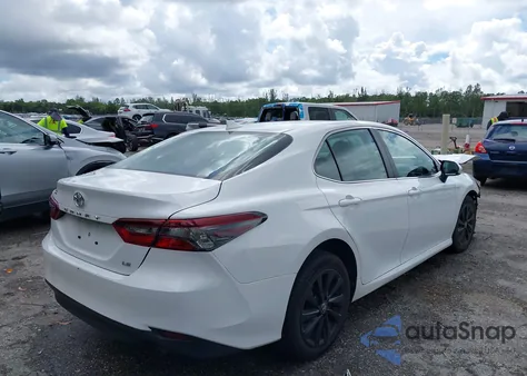 2024 Toyota Camry Le из США, поврежденный, VIN 4T1C11AK5RU880808